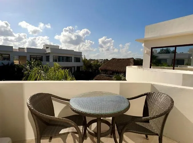 Amazing Luxury Penthouse With Sunset,sunrise View, Private Jacuzzi And Rooftop Pool *